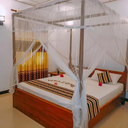 Nimsara Lodge Сігірія Екстер'єр фото